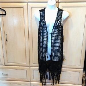 💥Black Crochet Fringe Vest